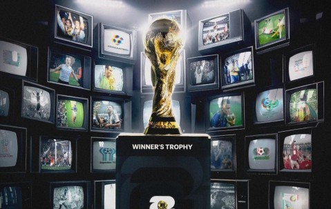 开云-元素满满，FIFA发布世界杯倒计时百天海报，出现诸多夺冠名场面